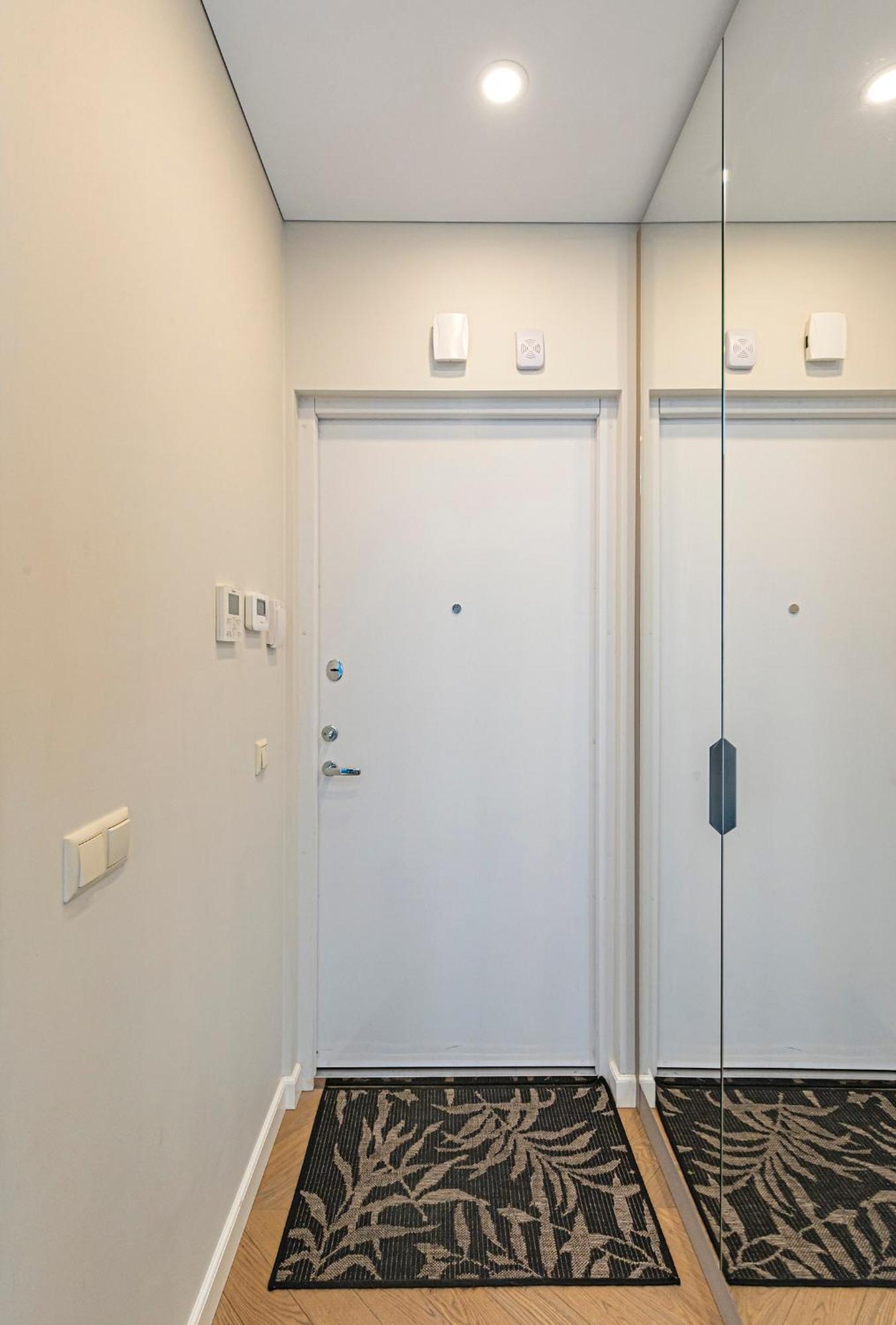 Brand New Studio In Old Town By Hostlovers Kaunas Dış mekan fotoğraf